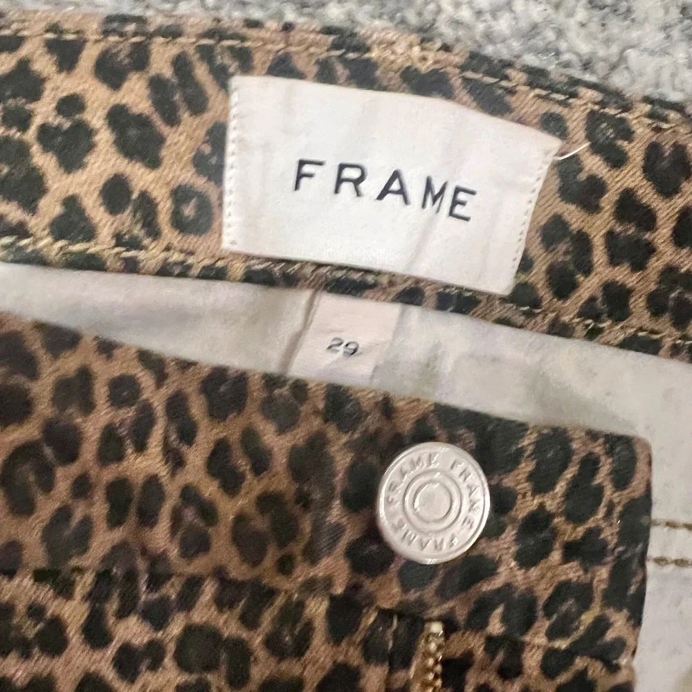 FRAME Le Crop Mini Boot Leopard Jeans Size 29 - Picture 3 of 7